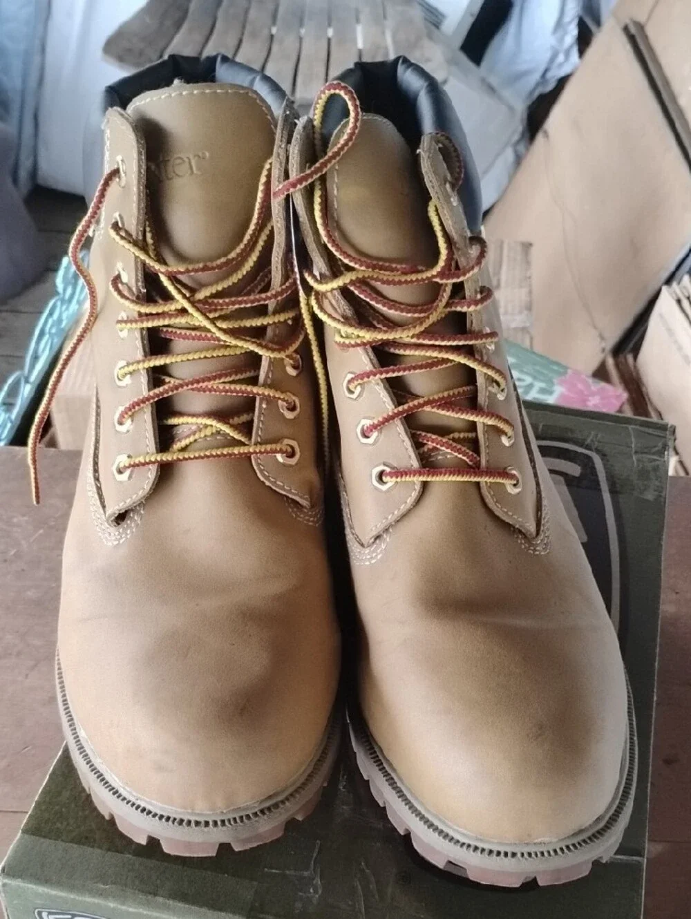 Waterproof Tan Men's Work Boots – Durable Outdoor Lace-Up